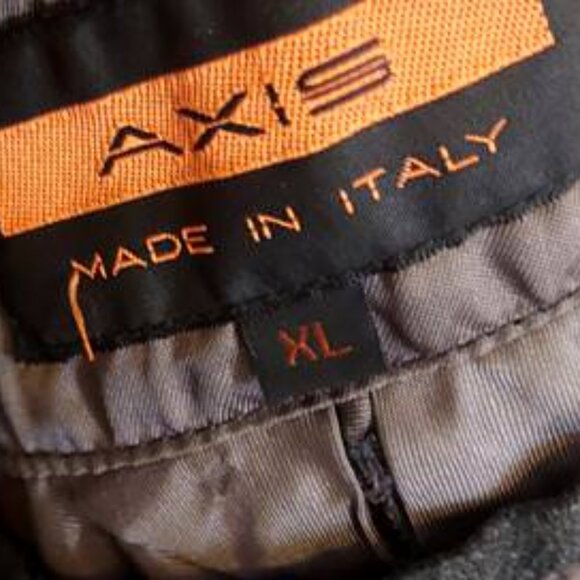 Light Wool Italian Short Coat - Size XL - Picture 3 of 3